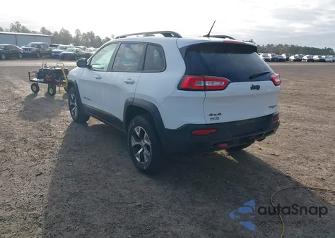 2015 Jeep Cherokee Trailhawk z USA, uszkodzony, nr VIN 1C4PJMBS6FW503362